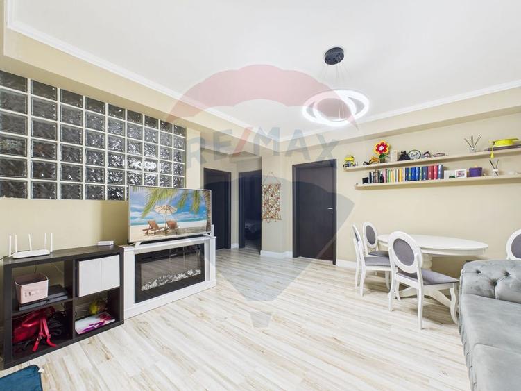 Apartament cu 3 camere semidecomandat, mobilat în Jiului