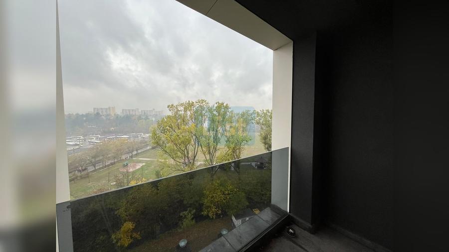 Apartament cu 3 camere semidecomandat, mobilat în Gheorgheni