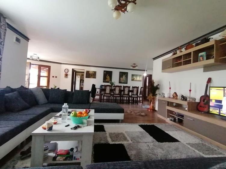 Casă cu 4 camere în Ibănești