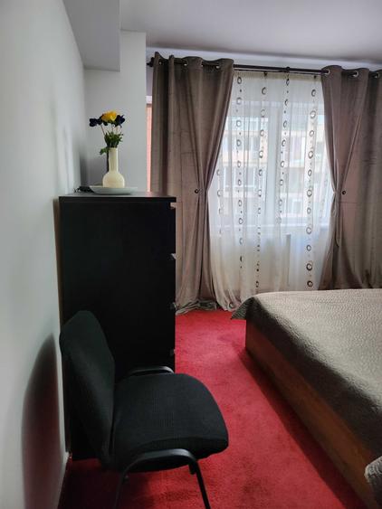Apartament cu 2 camere decomandat în Vitan