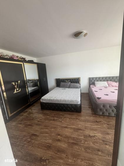Casă cu 5 camere cu Teren 2000 Mp în Vernești