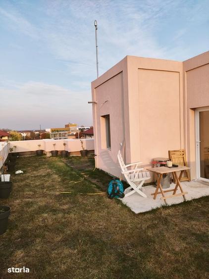 Casă cu 7 camere cu Teren 476 Mp în Corbeanca