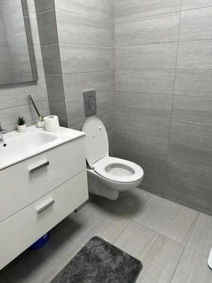 Apartament cu 3 camere decomandat, mobilat în Tomis III