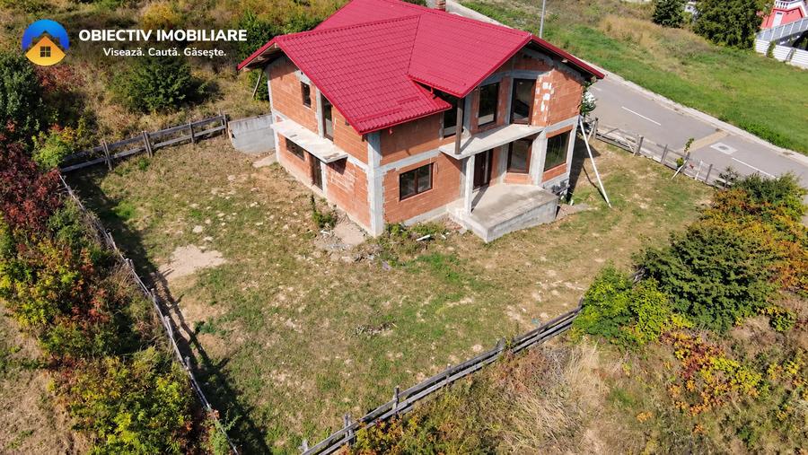 Vila la rosu si teren 500 mp de vânzare , Zona Fermelor - 2