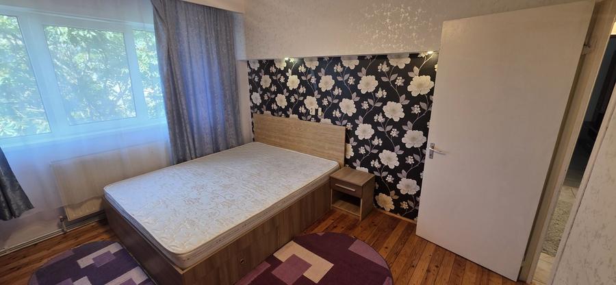 Apartament cu 2 camere decomandat în Malu Roșu