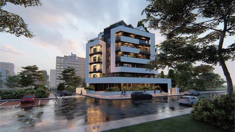 Penthouse cu 4 camere decomandat în 15 Noiembrie