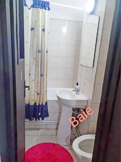 Apartament cu 3 camere decomandat în Gheorghe Lazăr