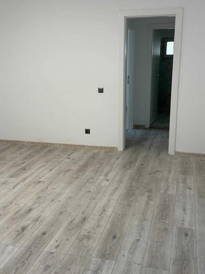 Apartament cu 2 camere semidecomandat în Exterior Vest