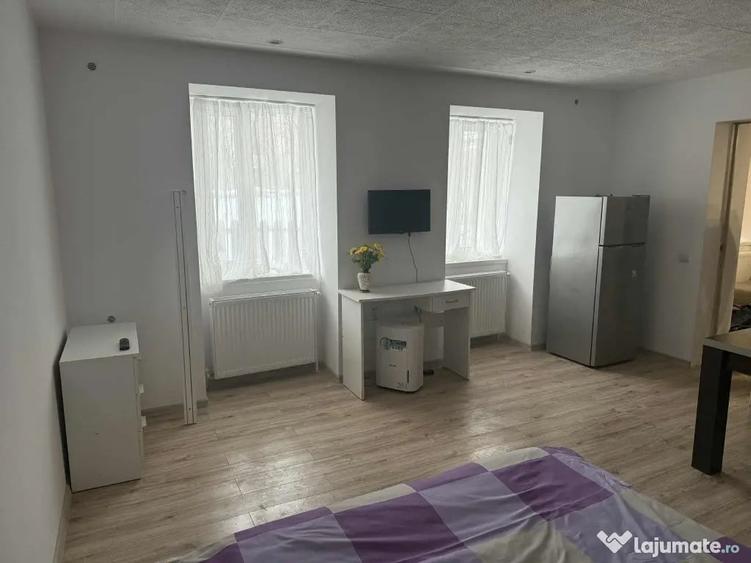 Garsonieră semidecomandată în Central