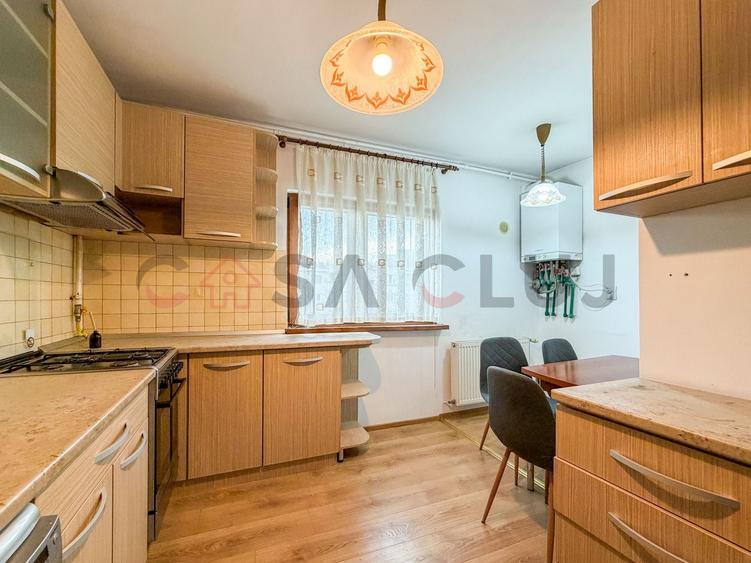 Apartament cu 3 camere decomandat, mobilat în Plopilor