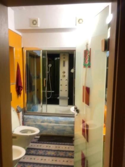 Apartament cu 3 camere decomandat în Zorilor