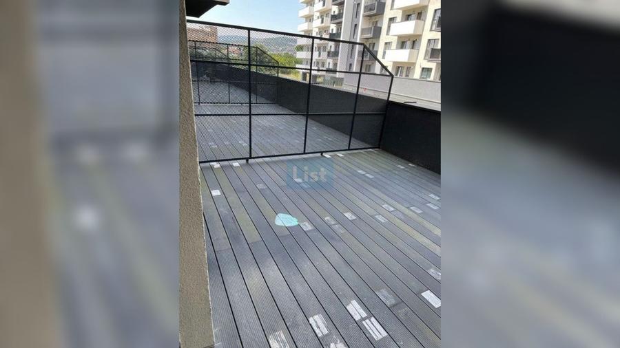 Apartament cu 2 camere semidecomandat, mobilat în Mărăști