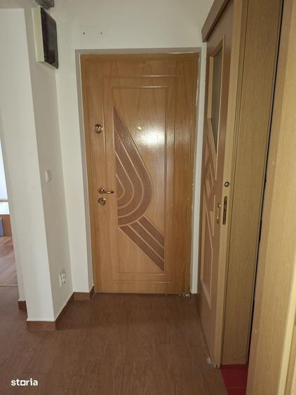 Apartament cu 3 camere decomandat în Vest