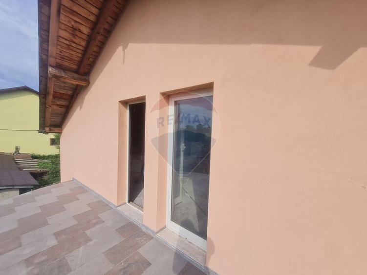 Casa cu 5 camere de vanzare (P+M) in comuna Bolotesti - 13