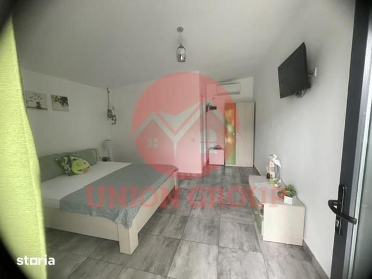 Spațiu comercial, de 215 mp, în Corbu