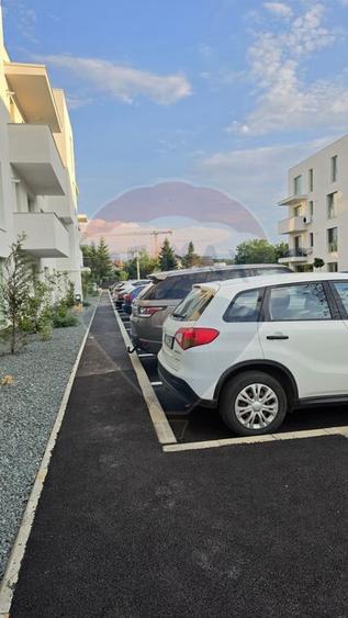 Apartament cu 2 camere decomandat în Tunari