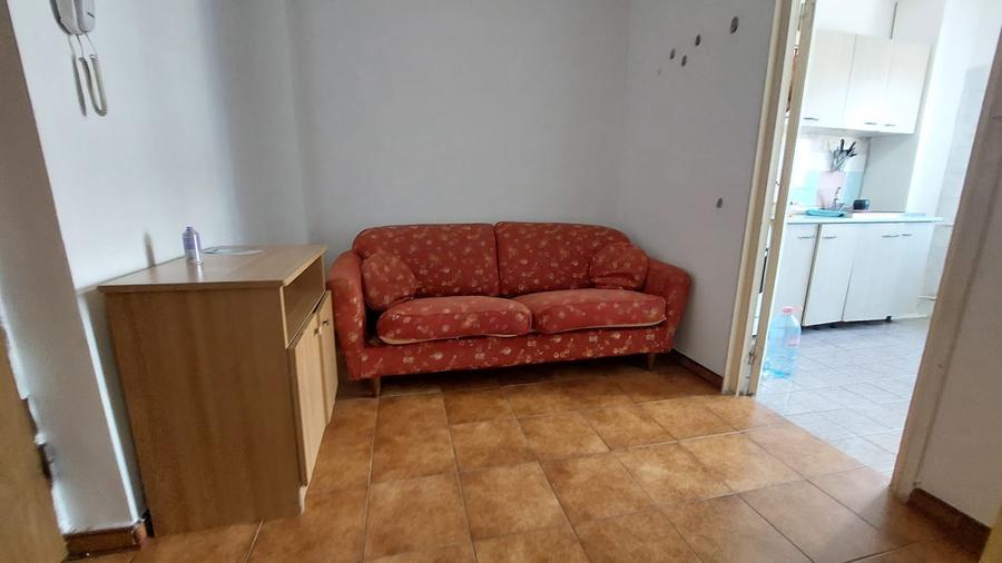 Apartament cu 2 camere semidecomandat în Veteranilor