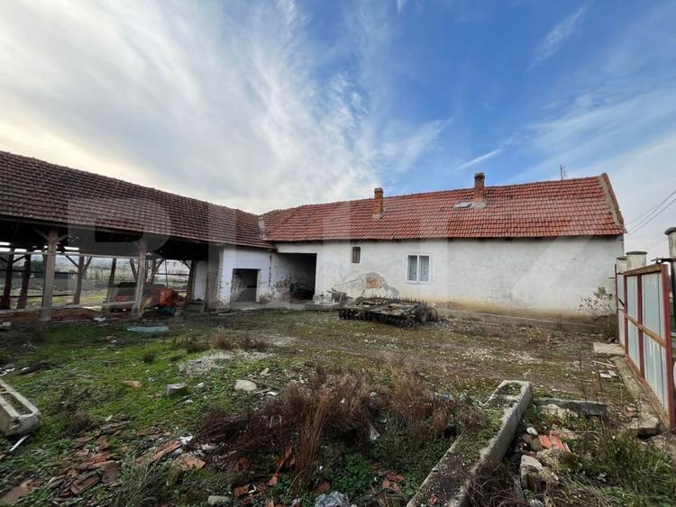 Casă individuală cu 3 camere cu Canalizare în Lugoj