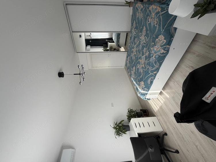 Apartament cu 2 camere decomandat în Titan