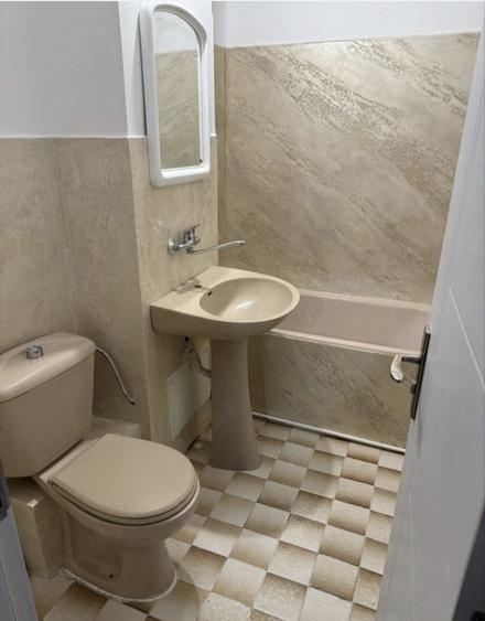 Apartament cu 2 camere decomandat în 7 Noiembrie