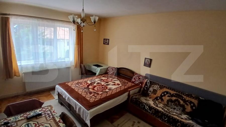 Casă individuală cu 3 camere cu Canalizare în Reghin