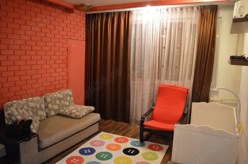 Apartament cu 2 camere semidecomandat în Colentina