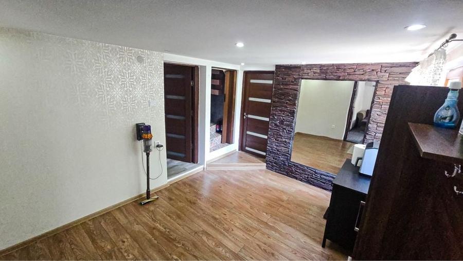 Casă cu 4 camere în Ultracentral
