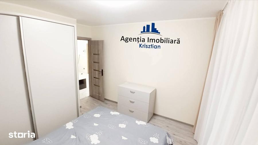 Apartament cu 3 camere decomandat în Micro 17