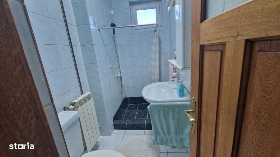 Casă cu 4 camere cu Teren 163 Mp în Central