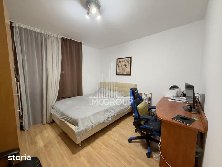Apartament cu 3 camere în Zorilor