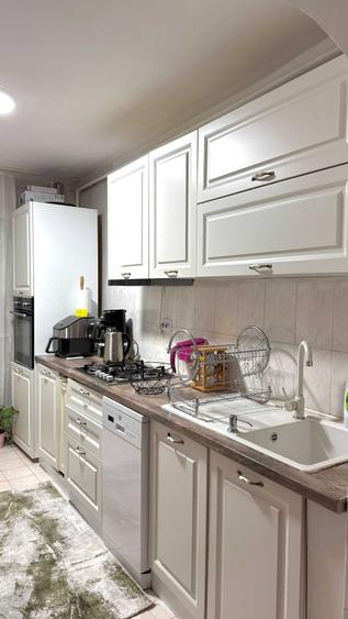 Apartament cu 3 camere decomandat în Mărăști