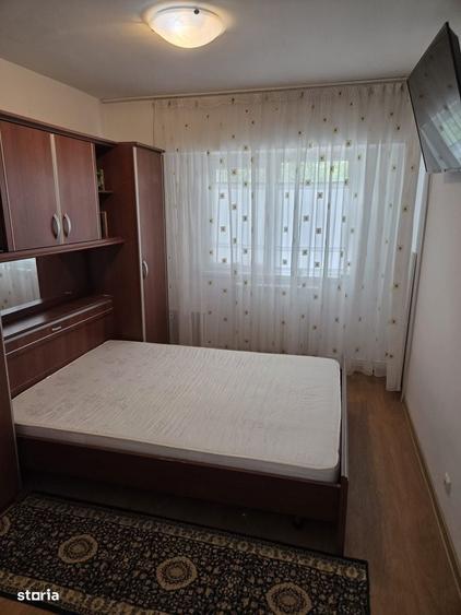 Tomis Nord-Calinescu, 2 camere decomandate, balcon, beci, liber, neg. - 10