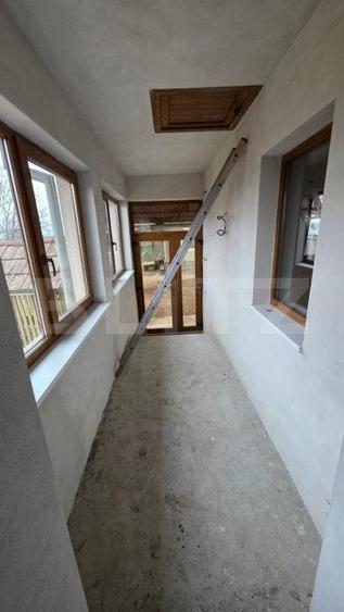 Casă individuală cu 4 camere cu Teren 4000 Mp în Unirea
