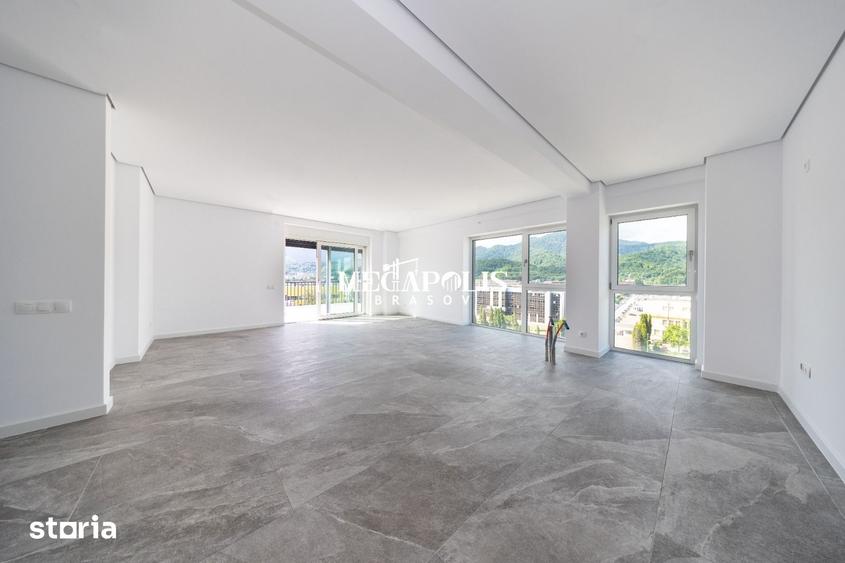 Apartament cu 4 camere în Sud
