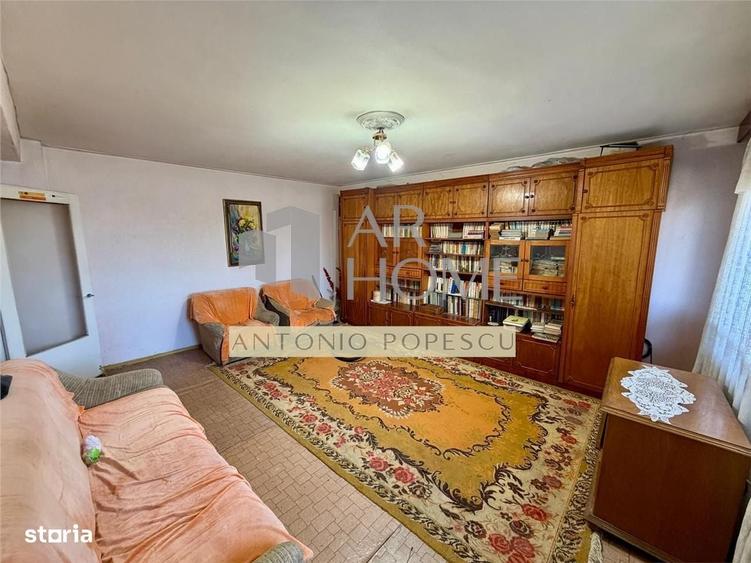 Apartament cu 3 camere decomandat în Cantacuzino