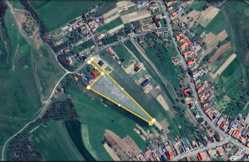 Teren Construcții intravilan de 1216 mp, în Cetariu