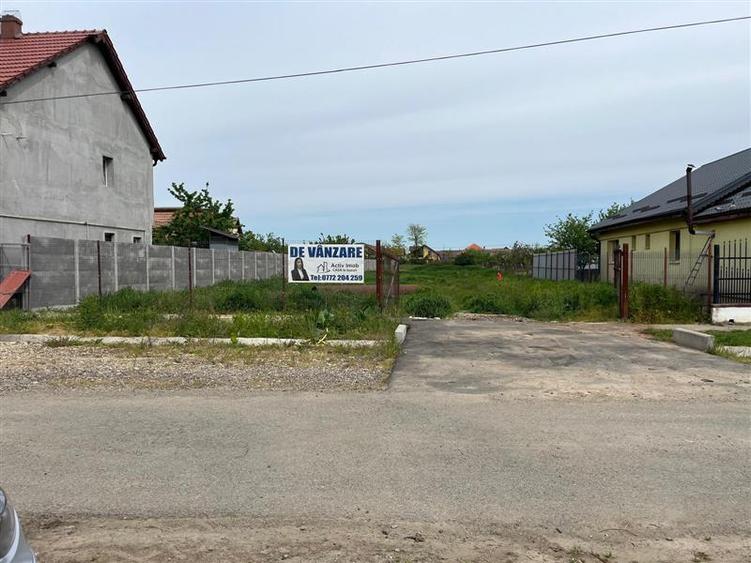 Teren Construcții intravilan de 1500 mp, în Remetea Mare