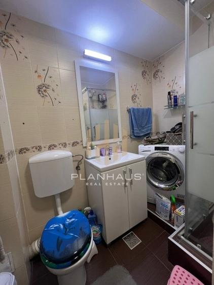 Apartament cu 3 camere decomandat, mobilat în Ultracentral