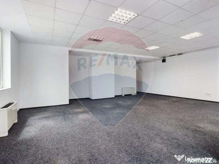 Spațiu comercial, de 79 mp, în Vlahuță