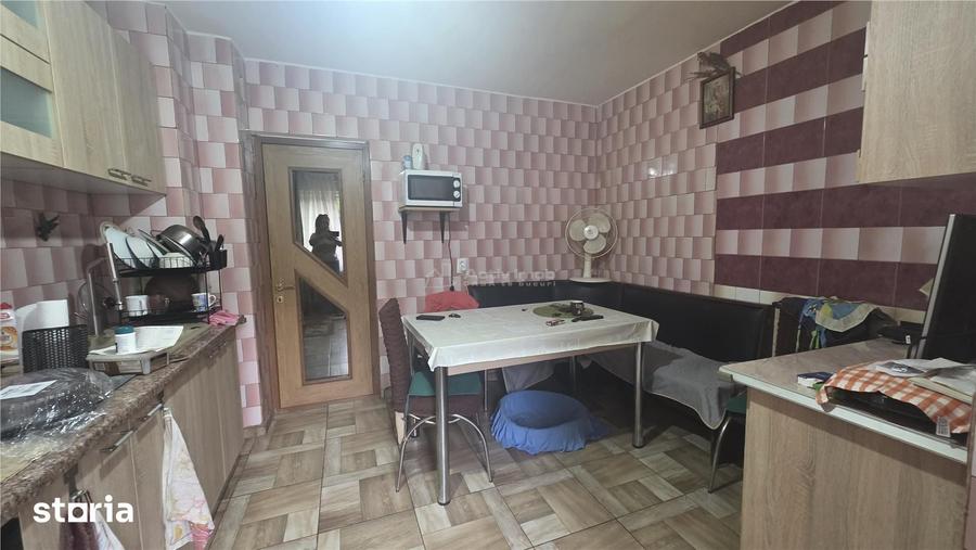 Apartament 4 decomandat, etaj 1 , CT - Pelendava - 3