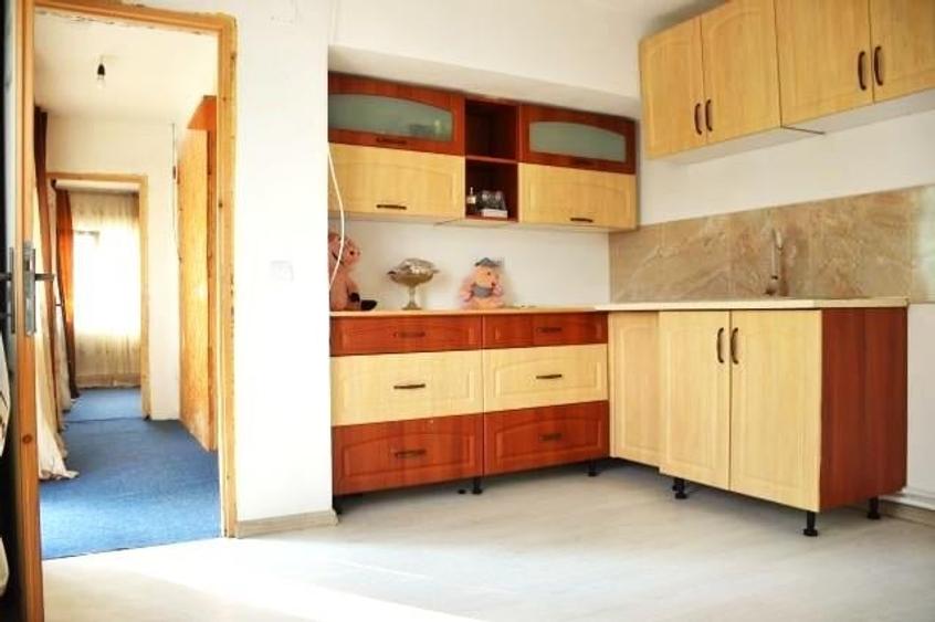 Casă individuală cu 2 camere cu Teren 370 Mp în Exterior Nord