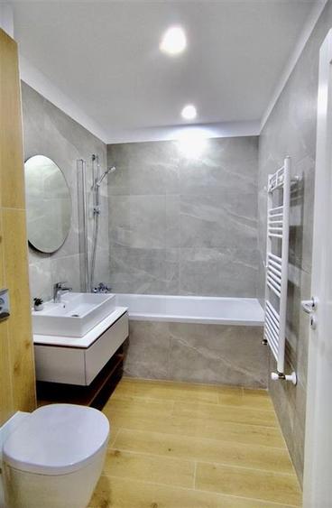 Studio luxos cu priveliste, parcare, aer conditionat in Urban Plaza - 8