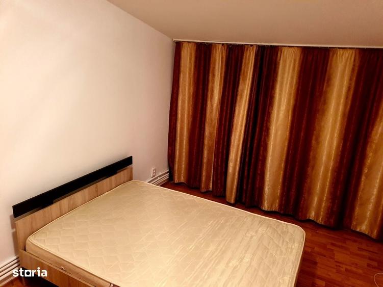 Apartament cu 2 camere în Micro 20