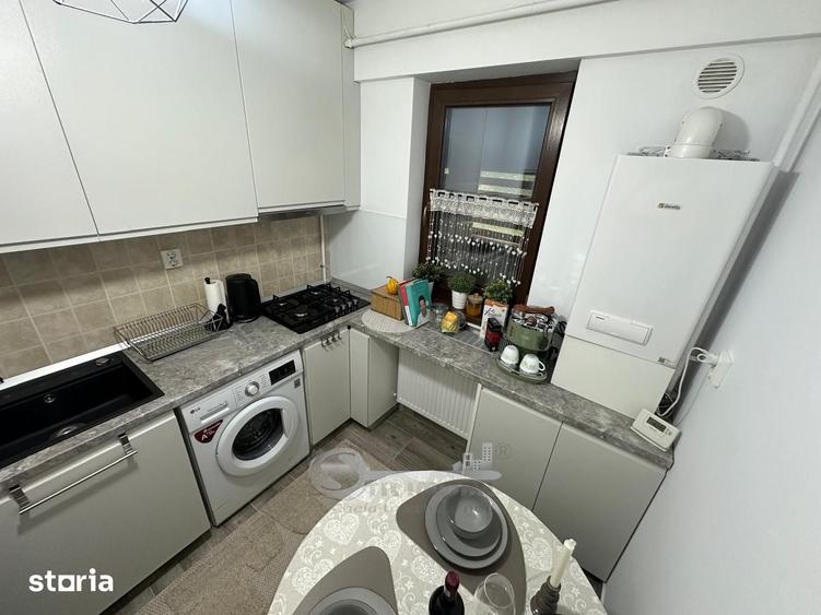 Apartament cu 2 camere decomandat în Nicolina