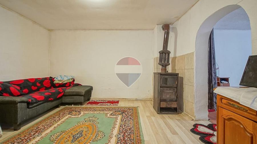 Casă individuală cu 3 camere cu Teren 360 Mp în Sânpetru