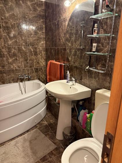 Apartament cu 2 camere decomandat în Exterior Vest