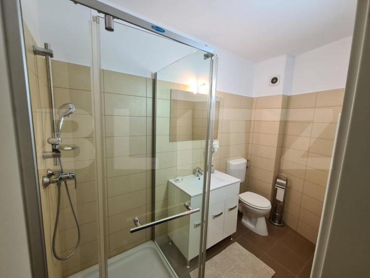 Apartament cu 3 camere decomandat în Cetate