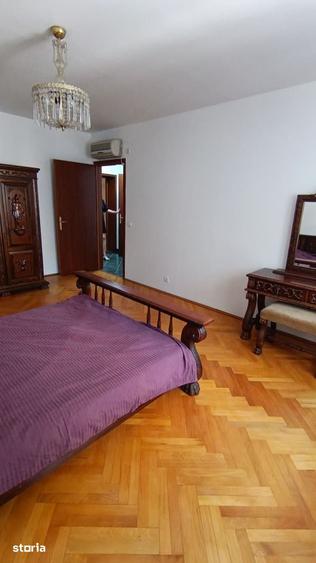 Apartament cu 4 camere în Primăverii