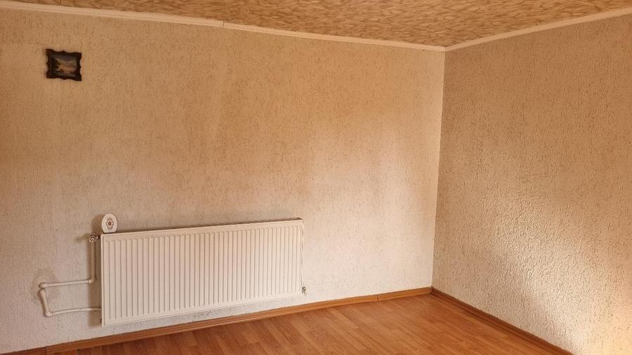 Casă individuală cu 3 camere cu Teren 2000 Mp în Central