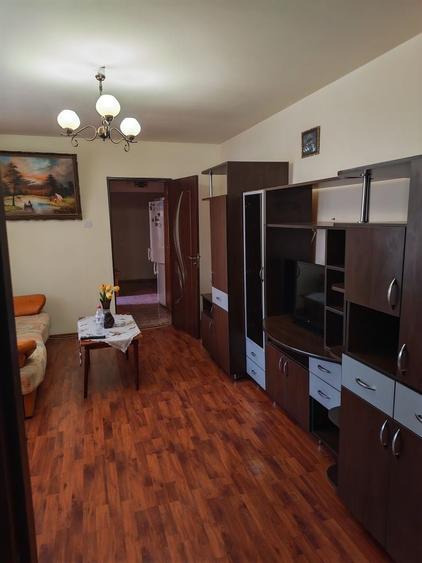 Apartament cu 2 camere semidecomandat în Brazda lui Novac